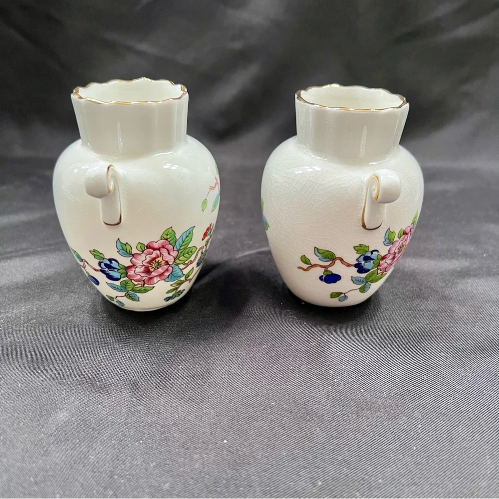 Set Of 2 Aynsley‎ Pembroke Vase c1985-2015 Reproduction of 18thC Design 3.25”